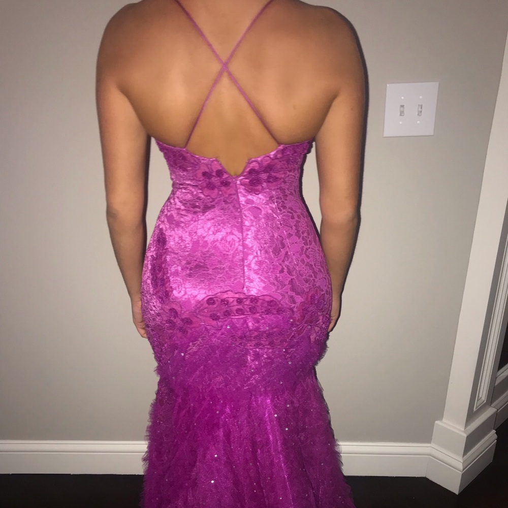 Dress - Picture 2 of 3